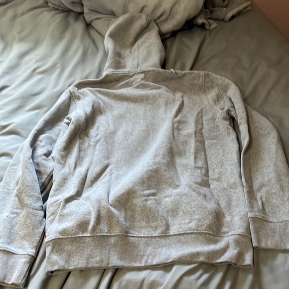 Levi’s hoodie - Picture 3 of 3
